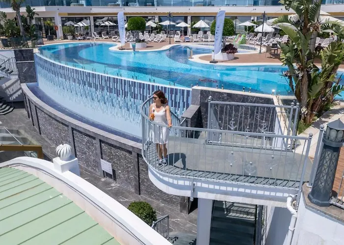 Elite Admiral Aqua Hotell Alanya
